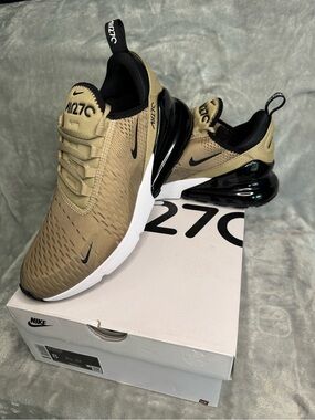New in Box 🥠 Men’s Nike Air Max 270 - Size 8